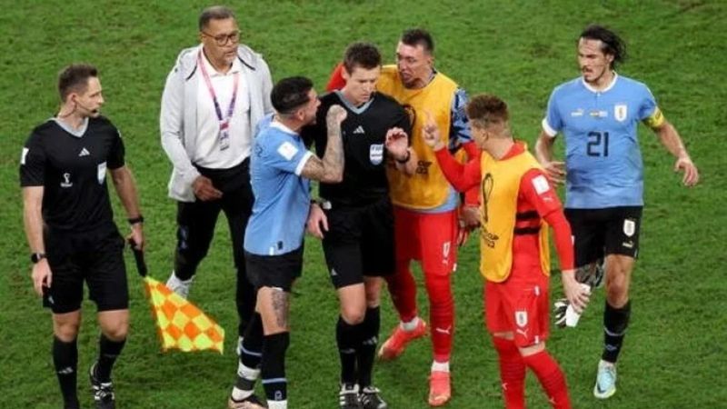 FIFA, Muslera'ya 4 maç ceza verdi