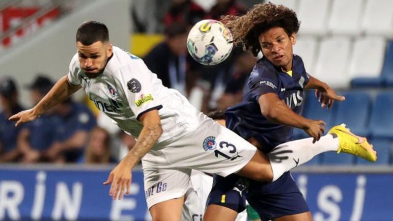 Fenerbahçe - Kasımpaşa maçının ilk 11'leri