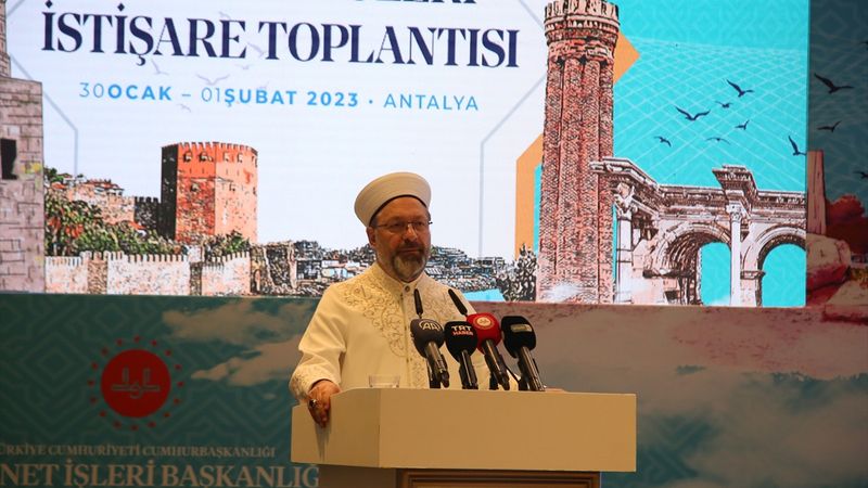 Ali Erbaş, '42. İl Müftüleri İstişare Toplantısı'nda konuştu