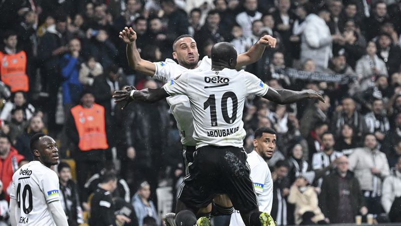 Fatih Karagümrük - Beşiktaş maçının ilk 11'leri