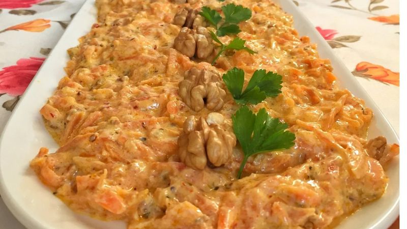 Pratik ve lezzetli havuç tarator tarifi! Havuç tarator nasıl yapılır? İşte malzemeleri ve yapılışı