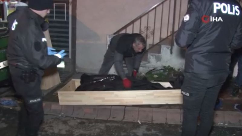İstanbul'da öldürdükleri kadını bazaya koyup yaktılar