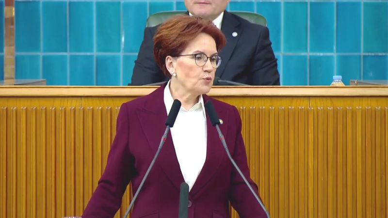 İyi Parti Genel Başkanı Meral Akşener'den CHP Genel Başkanı Kemal Kılıçdaroğlu'na üstü kapalı mesaj