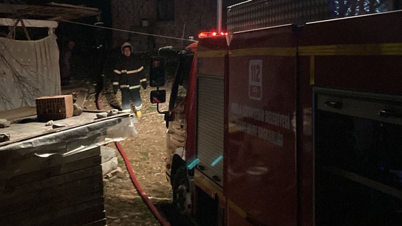 Muğla’da psikolojik sorunları olan kişi, evini ateşe verip kaçtı