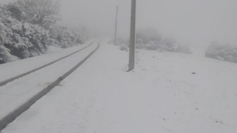 Kocaeli'de kar yağışı: Yollar karla kaplandı