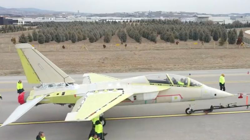 Hürjet'in motoru çalıştırıldı: 18 Mart'ta havalanacak