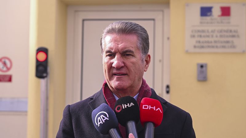 Mustafa Sarıgül, Fransa Başkonsolosluğu önünde 'Teröre prim vermeyin' dedi