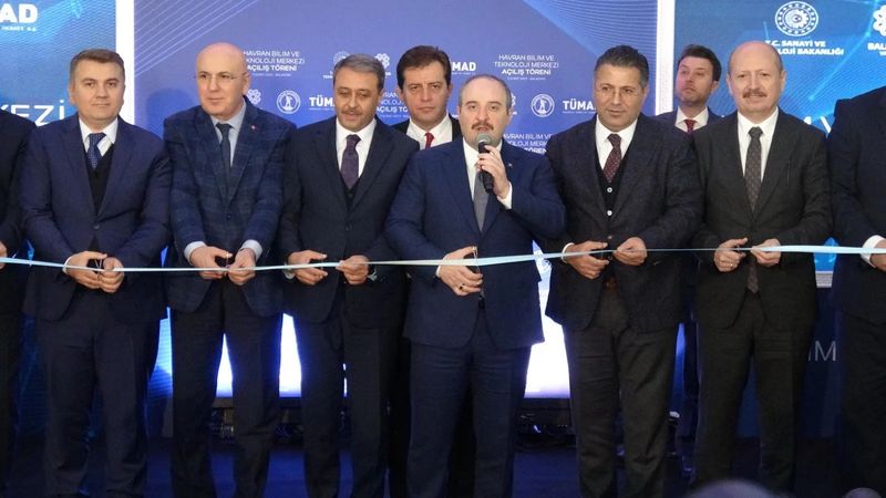 Bakan Varank'tan Türkiye'de çıkan altın miktarına dair açıklama