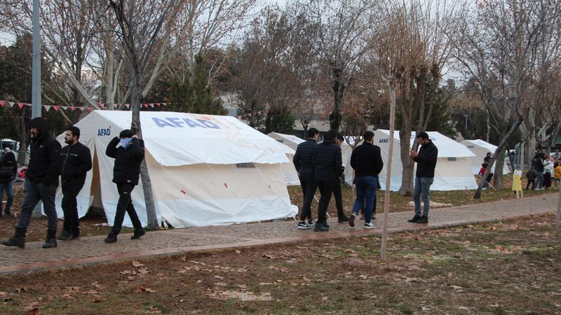 Diyarbakır’da çadır kentler kuruldu
