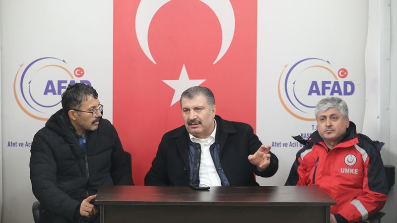 Bakan Koca'dan deprem bölgesindeki ekiplere dair açıklama