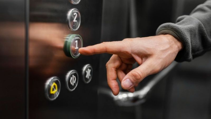 Deprem anında asansörde olursak ne yapmalıyız? Deprem anında asansör kullanılmalı mı?