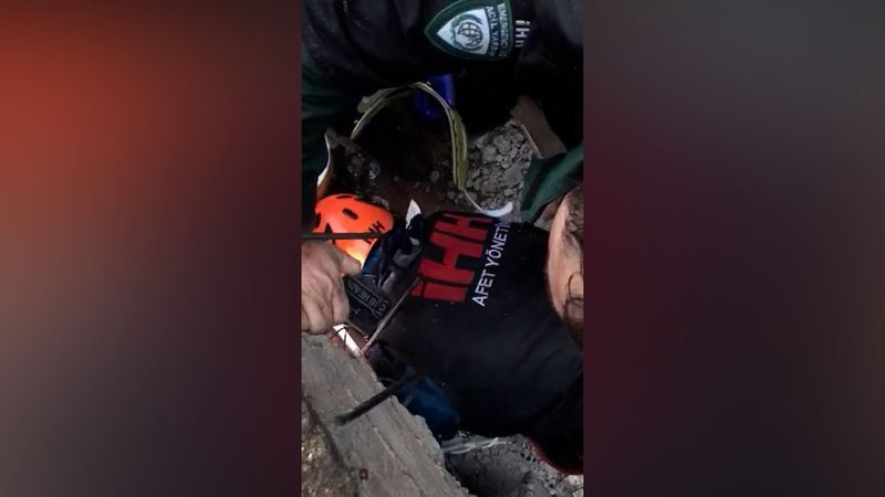 Depremin vurduğu Gaziantep’te bir bebeğin mucizevi kurtuluşu