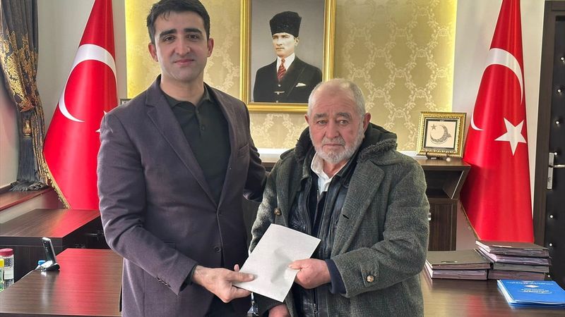 Edirne'de yaşayan 81 yaşındaki adam umre parasını depremzedelere gönderdi