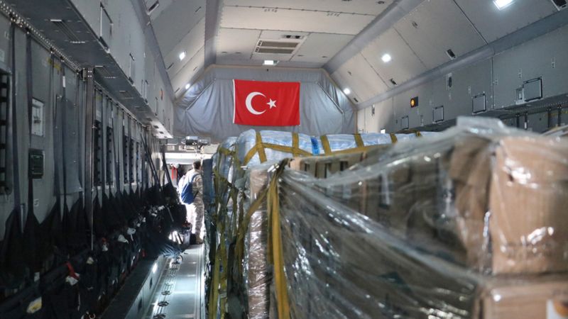 TSK, depremden etkilenen vatandaşları için seferber oldu