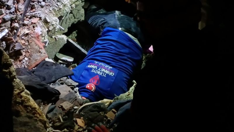 Ali Erbaş: Deprem bölgesinde çalışan 15 bin hocamıza kolaylık diliyorum