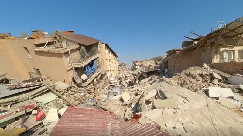 Antakya Kurtuluş Caddesi'nde yıkımın boyutu