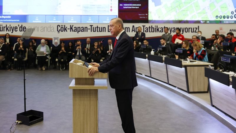 Cumhurbaşkanı Erdoğan: Kabine üyeleri olarak AFAD'a 136 milyon lira bağışlayacağız