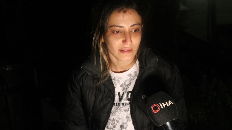 Hatay'da enkazdan çıkan kardeşini arıyor