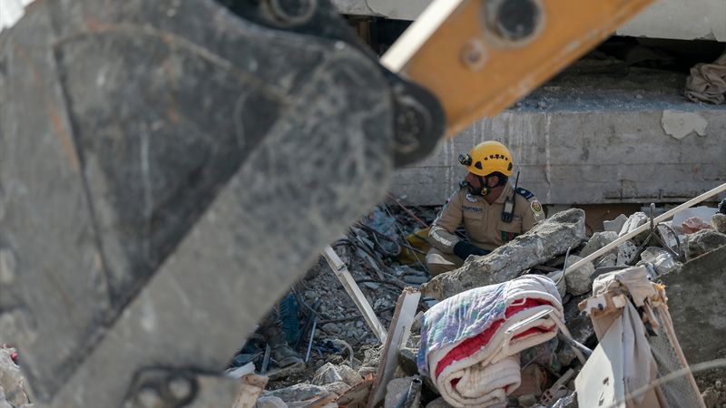 Adalet Bakanlığı, enkaz kaldırma çalışmalarıyla ilgili bilgilendirme yaptı