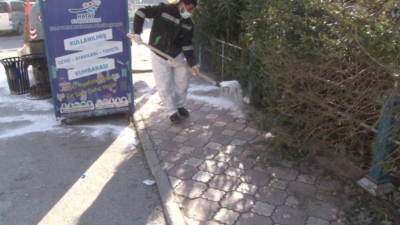 Hatay'da deprem bölgesinde sıkı temizlik önlemi alındı