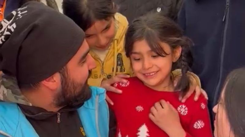 Kahramanmaraş'ta minik depremzedenin doğum günü kutlandı