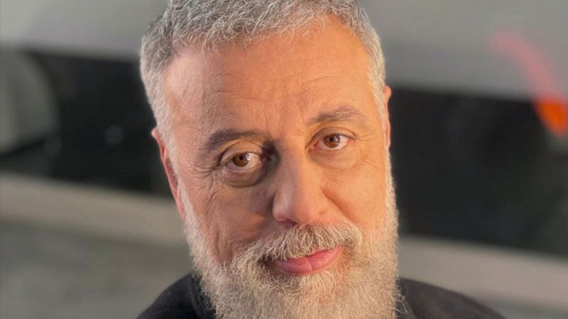 Ölüm haberini sosyal medyadan duyurdu! Hamdi Alkan'ı yasa boğan ölüm haberi..