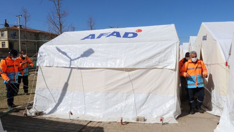 Depremin vurduğu Şanlıurfa'da dezenfekte çalışması