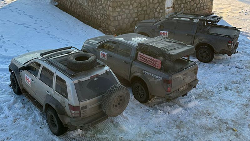 Off-road ekibi, Adıyaman'daki depremzedeler için ihtiyaç malzemesi taşıdı