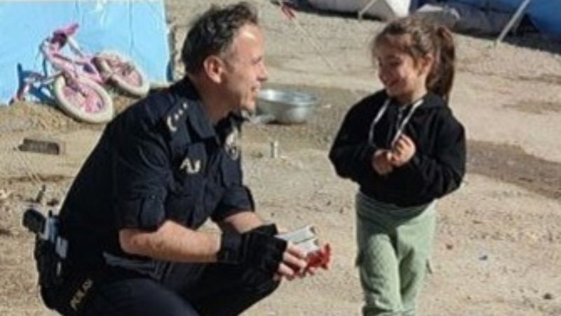 Kahramanmaraş'a gönüllü olarak giden emniyet müdürü: Normal hayata dönüş bir an önce gerçekleştirilecek