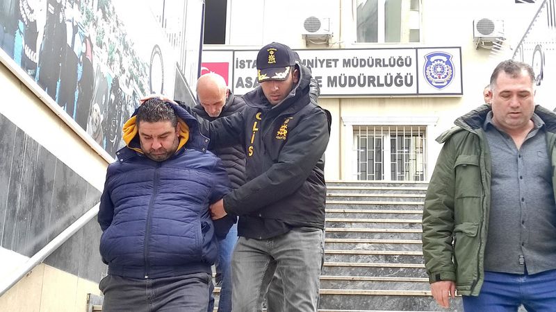 Turistlerden 2 milyon lira çalan 15 kişilik çete yakalandı