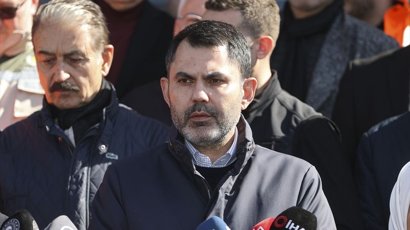 Murat Kurum: İstanbul'da riskli binalar iki rezerv alana taşınacak