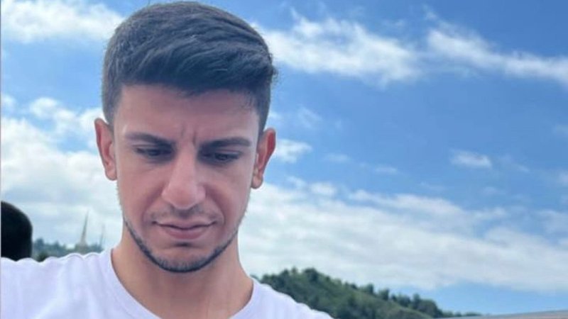 Antakya’da ağacın yıktığı duvar, polis ve bekçinin üzerine devrildi: 1 şehit, 1 yaralı