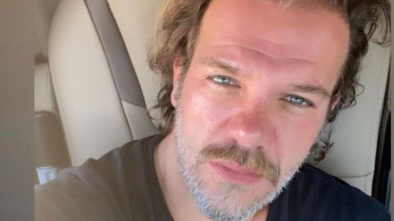 Desteklediği siyasetçiyi açıkladı! Oyuncu Tolga Karel destek verdiği Cumhurbaşkanı adayını açıkladı..