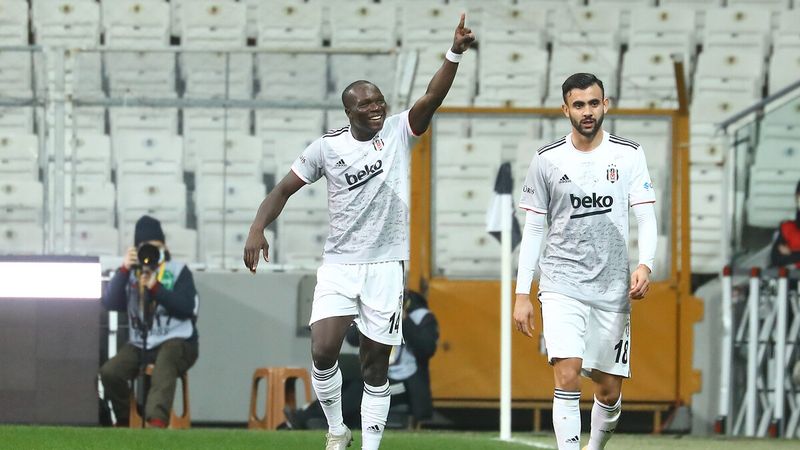 Rachid Ghezzal'ın dönüşü Vincent Aboubakar'ı sevindirdi