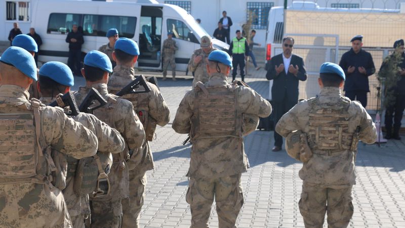Osmaniye’de görev süresi biten Mehmetçik dualarla uğurlandı