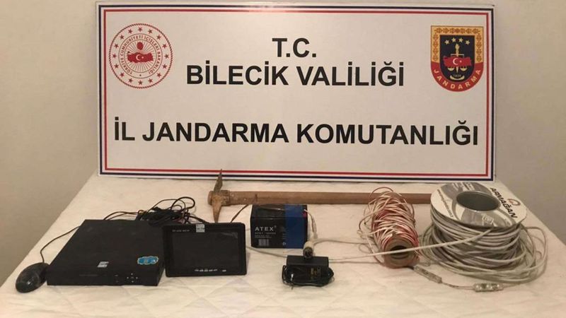 Bilecik'te tarihi eser operasyonu! Kaçak kazı yaptılar