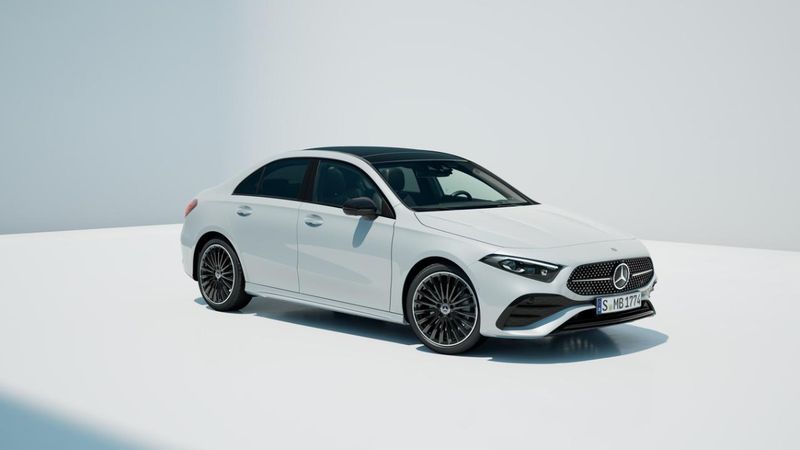Makyajlı Mercedes Benz A-Serisi Türkiye'de satışta: İşte fiyatı