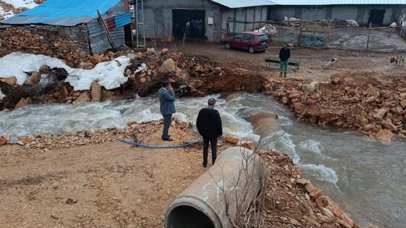 Tunceli’de sağanak hayatı olumsuz etkiledi