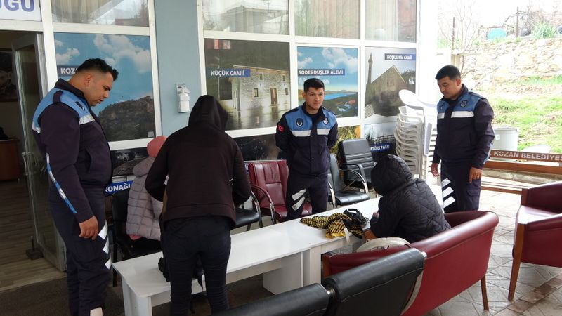 Adana'da dilenciler depremzedeliği kullanmaya başladı