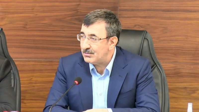 AK Partili Cevdet Yılmaz'ın acı günü: Annesini kaybetti