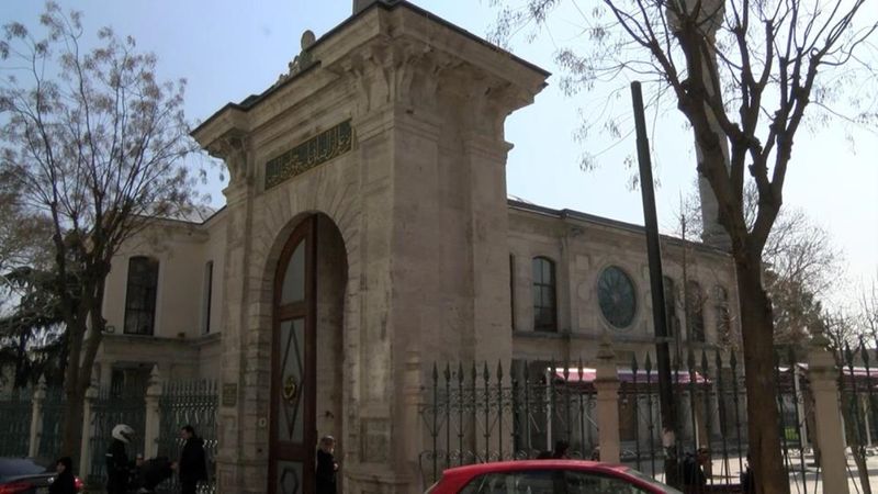 Hırka-i Şerif İstanbul'da ziyarete açılıyor