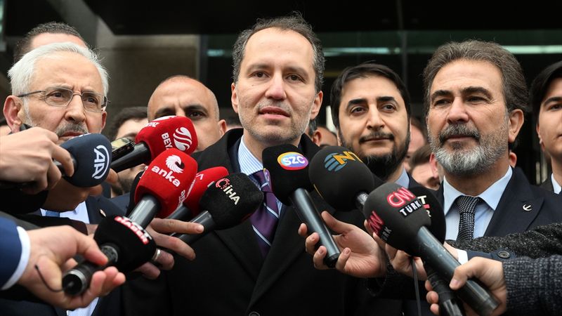 Fatih Erbakan Cumhurbaşkanlığı adaylığından çekildi