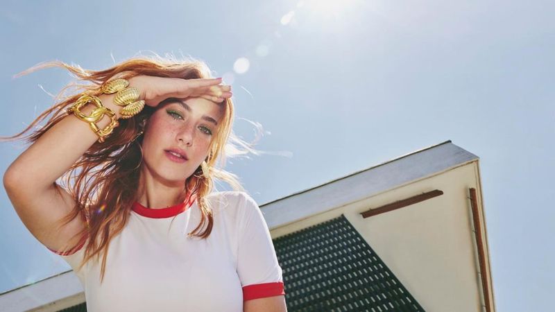 Hazal Kaya, kızı Süreyya ile poz verdi