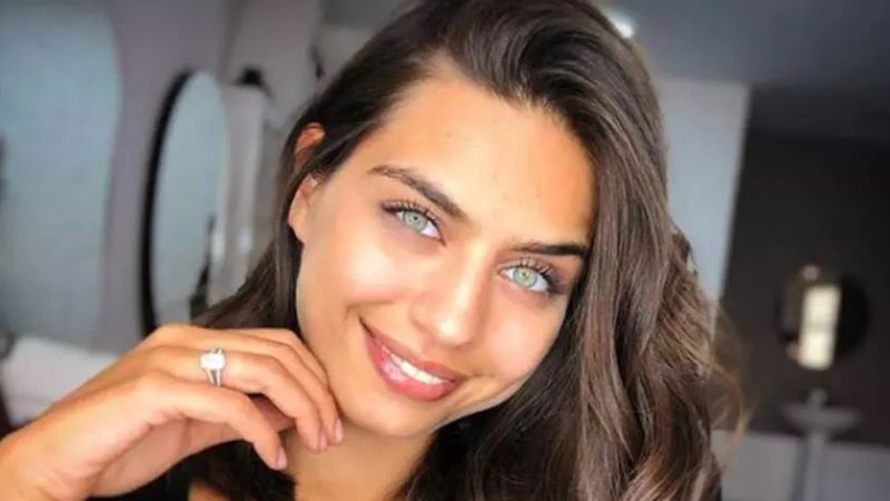 Mesut Özil'in kayınvalidesi güzelliğiyle Amine Gülşe'yi solladı! 