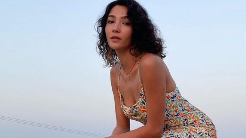 Aybüke Pusat'ın iddialı pozları sosyal medyayı yaktı geçti! 'Bu güzellik gerçek mi'