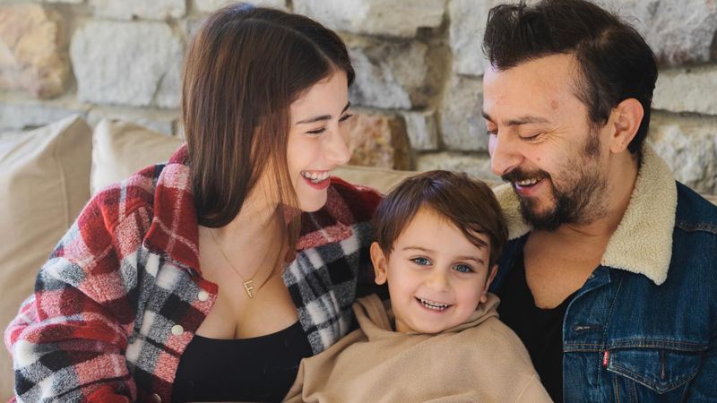 Hazal Kaya'dan 40 paylaşımı