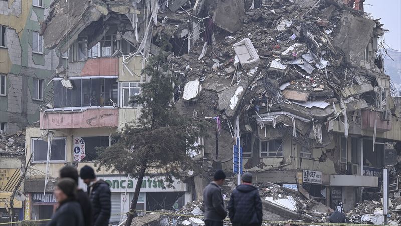 Kahramanmaraş'ta acil yıkılacak 4 bin 503 binadan 2 bin 590'ında çalışmalar tamamlandı