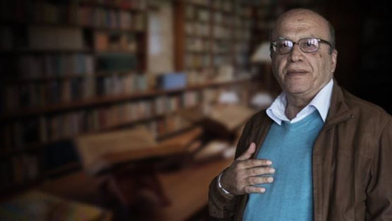 Felsefeci Ahmet Arslan'nın beş ciltten oluşan İlk Çağ Felsefe Tarihi kitapları