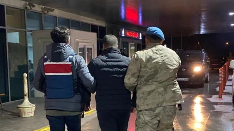 İzmir'de FETÖ operasyonu: 22 kişi yakalandı