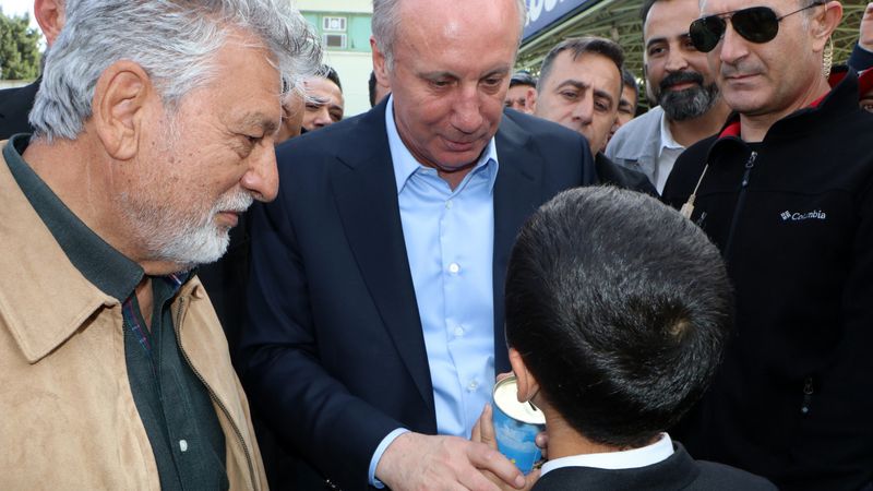 Kumbarasındaki tüm parasını Muharrem İnce için bağışladı